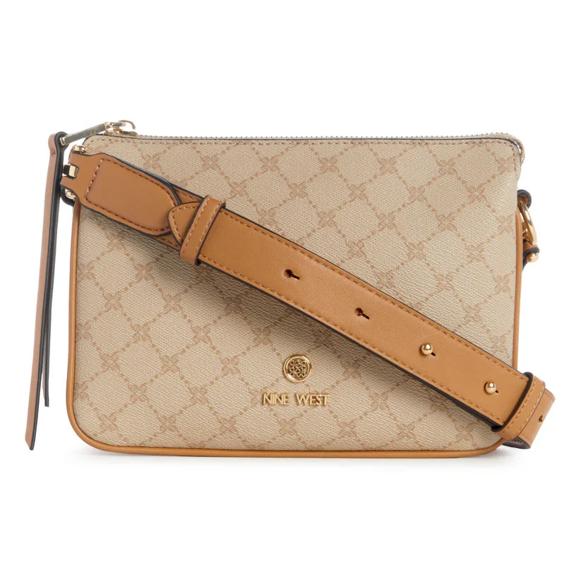 CARTERA NINE WEST SAOIRSE 3 COMPARTMENT XBODY KHAKI LOGO/CAMEL NGG133113-KLC