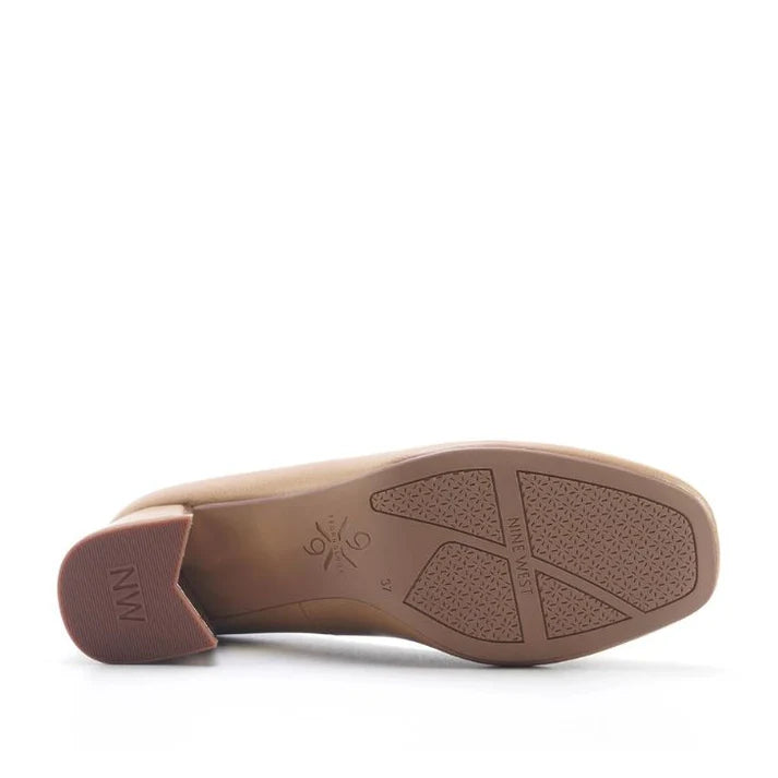 TACON NINE WEST ENTO CAMEL