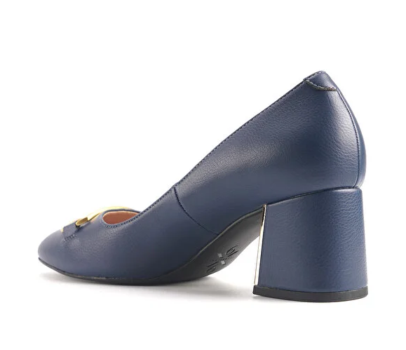 TACON NINE WEST NAVY