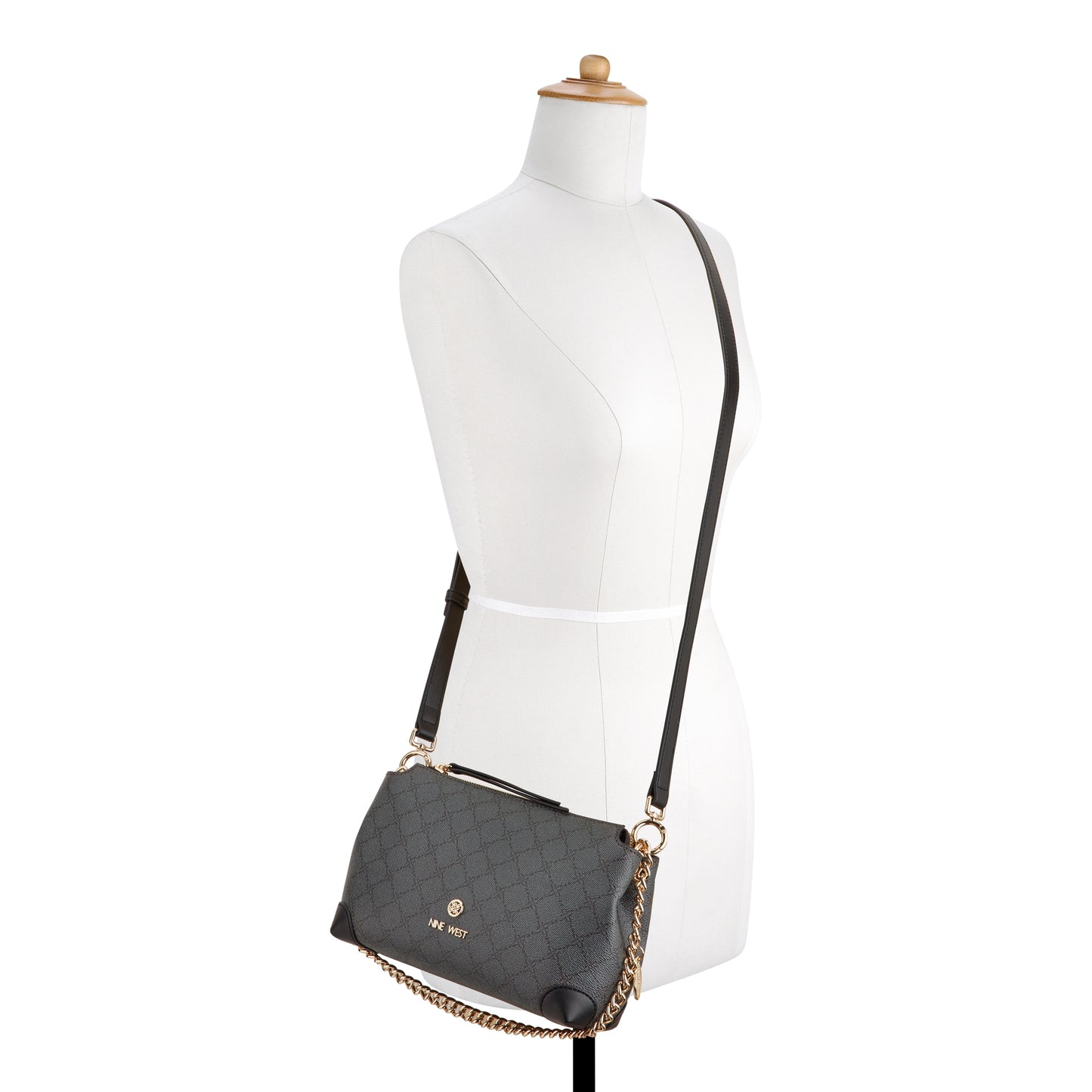 CARTERA NINE WEST KYRIE ONYX LOGO